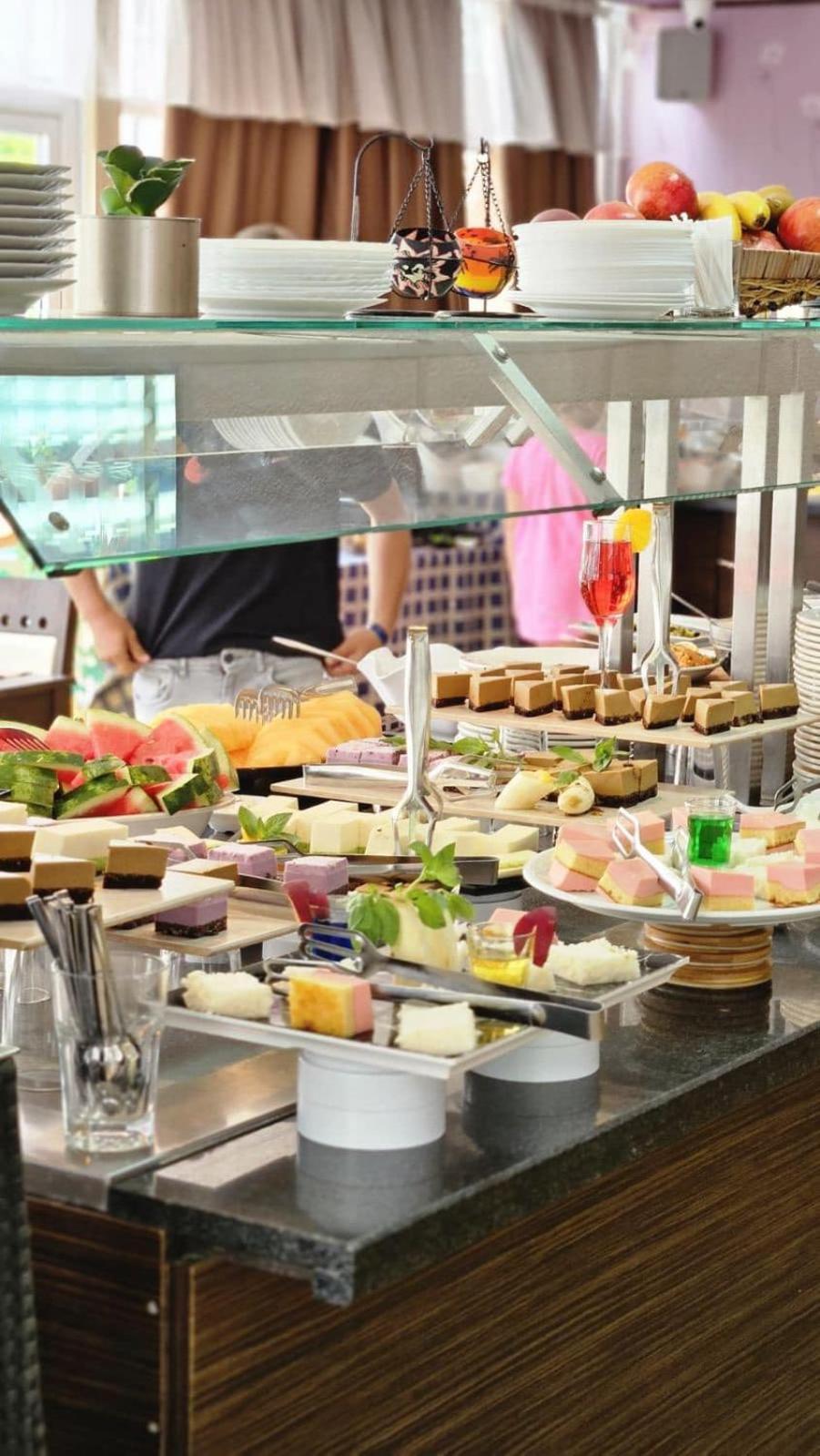 Tropics Hotel سفيتي فلاس المظهر الخارجي الصورة